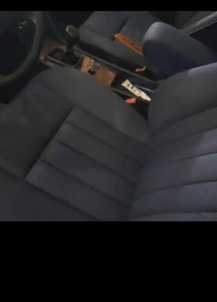 Mercedes-Benz E220 W124