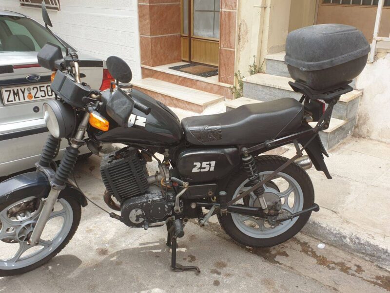 Motocykl ETZ 251