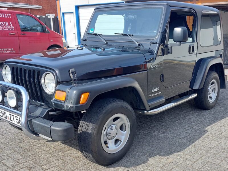 Sprzedam Jeep TJ oryginale. Stan doskonały.