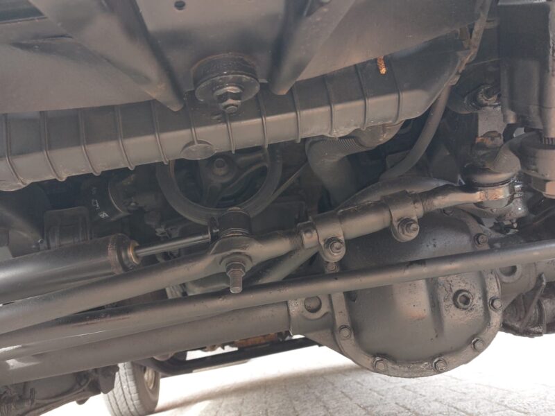 Sprzedam Jeep TJ oryginale. Stan doskonały.