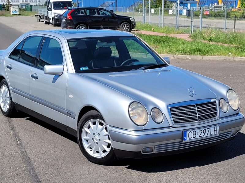 Mercedes E320 benzyna KLASYK !!!