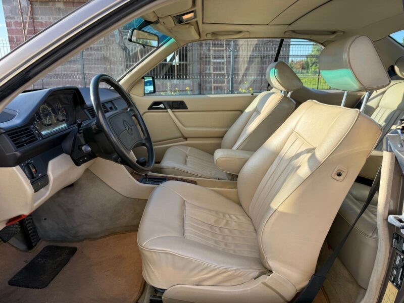 Mercedes 124 Coupe 300 CE