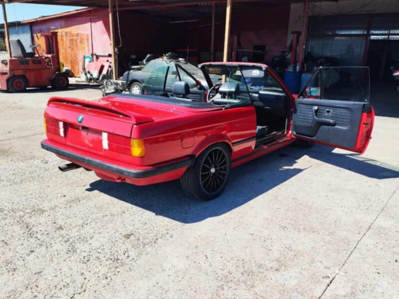 BMW E30 Cabrio 318i • 1987 •