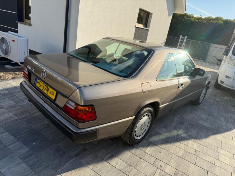 Mercedes 124 Coupe 300 CE
