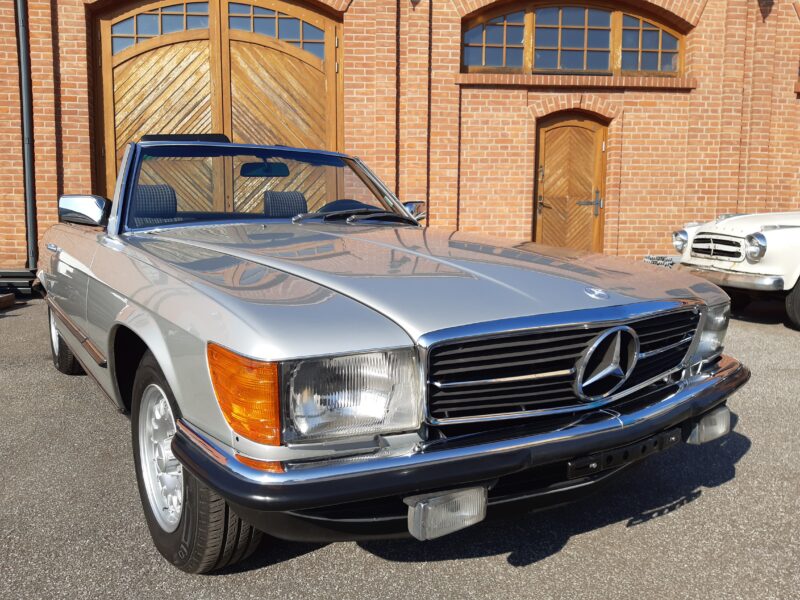 Mercedes 280 sl W107 1983r – wersja europejska ( światła, zderzaki )