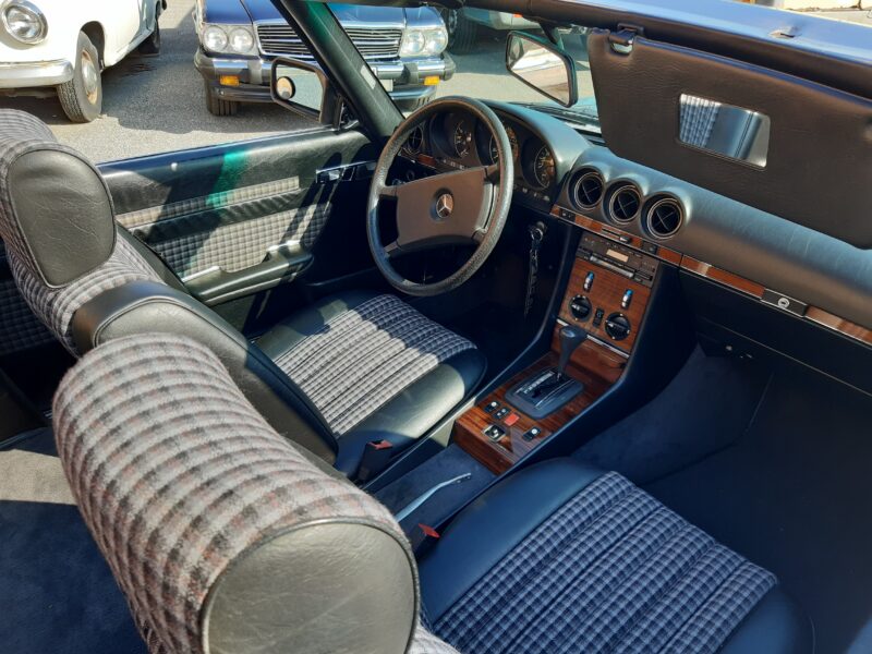 Mercedes 280 sl W107 1983r – wersja europejska ( światła, zderzaki )