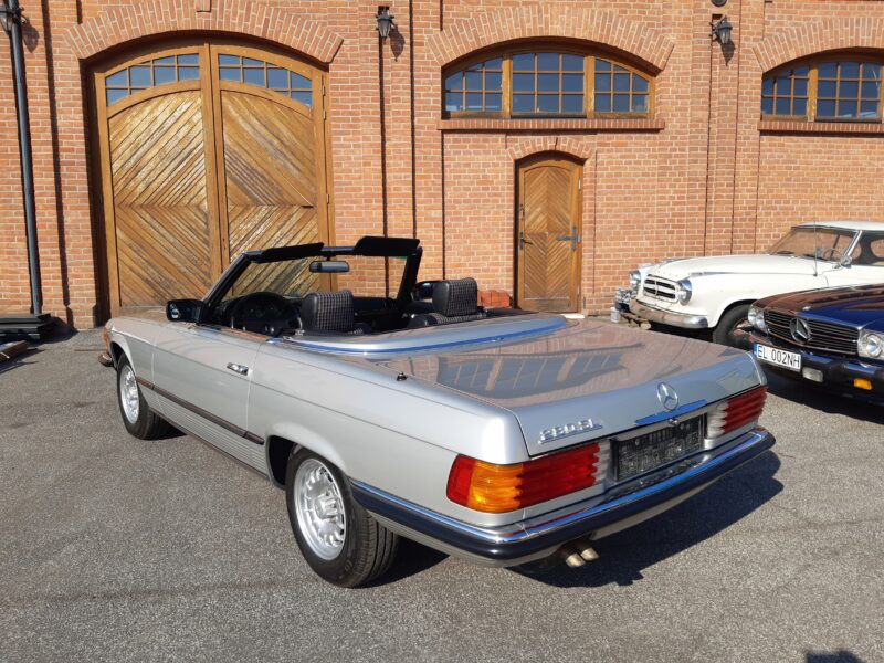 Mercedes 280 sl W107 1983r – wersja europejska ( światła, zderzaki )