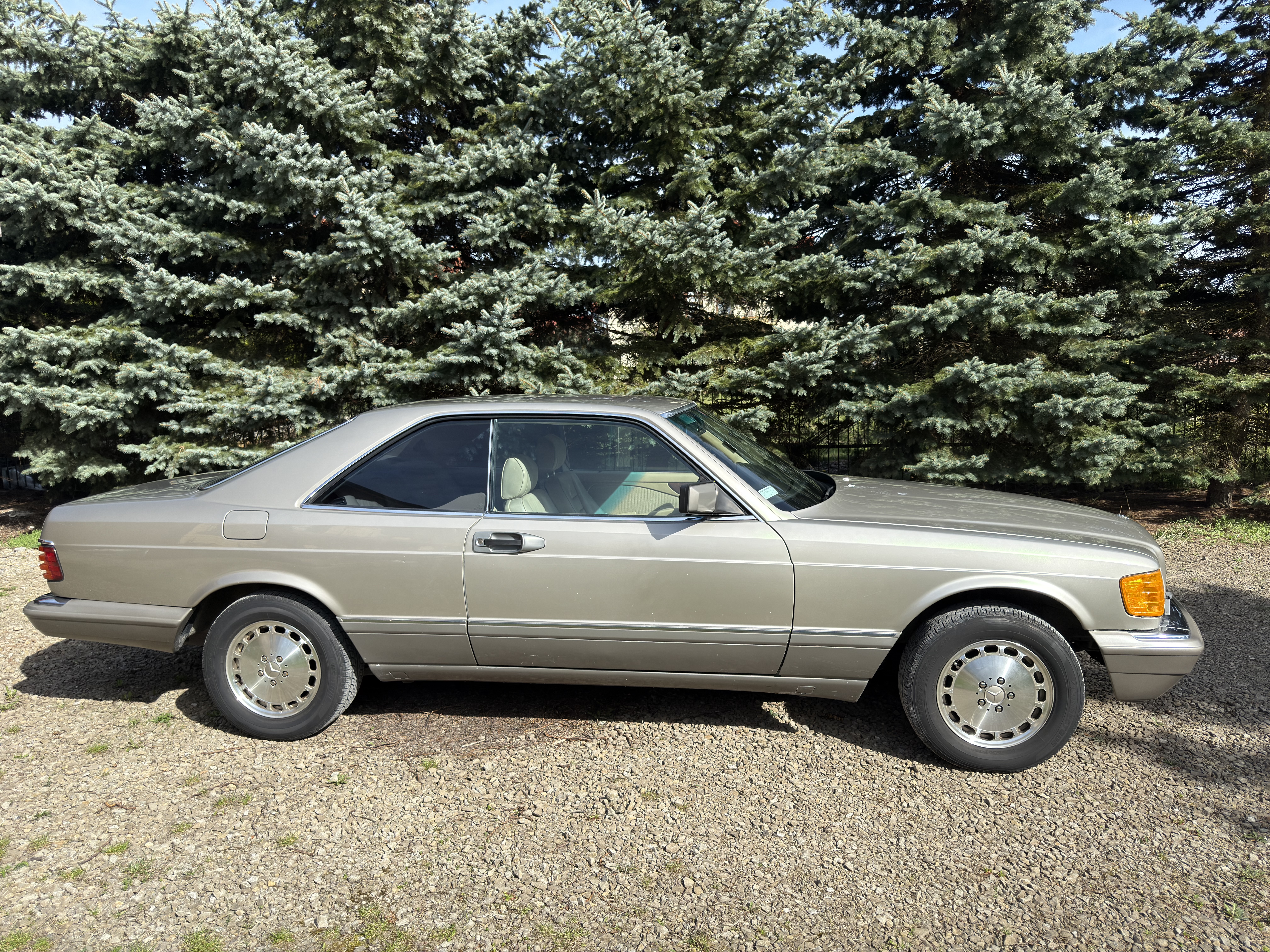 Mercedes-Benz 560SEC