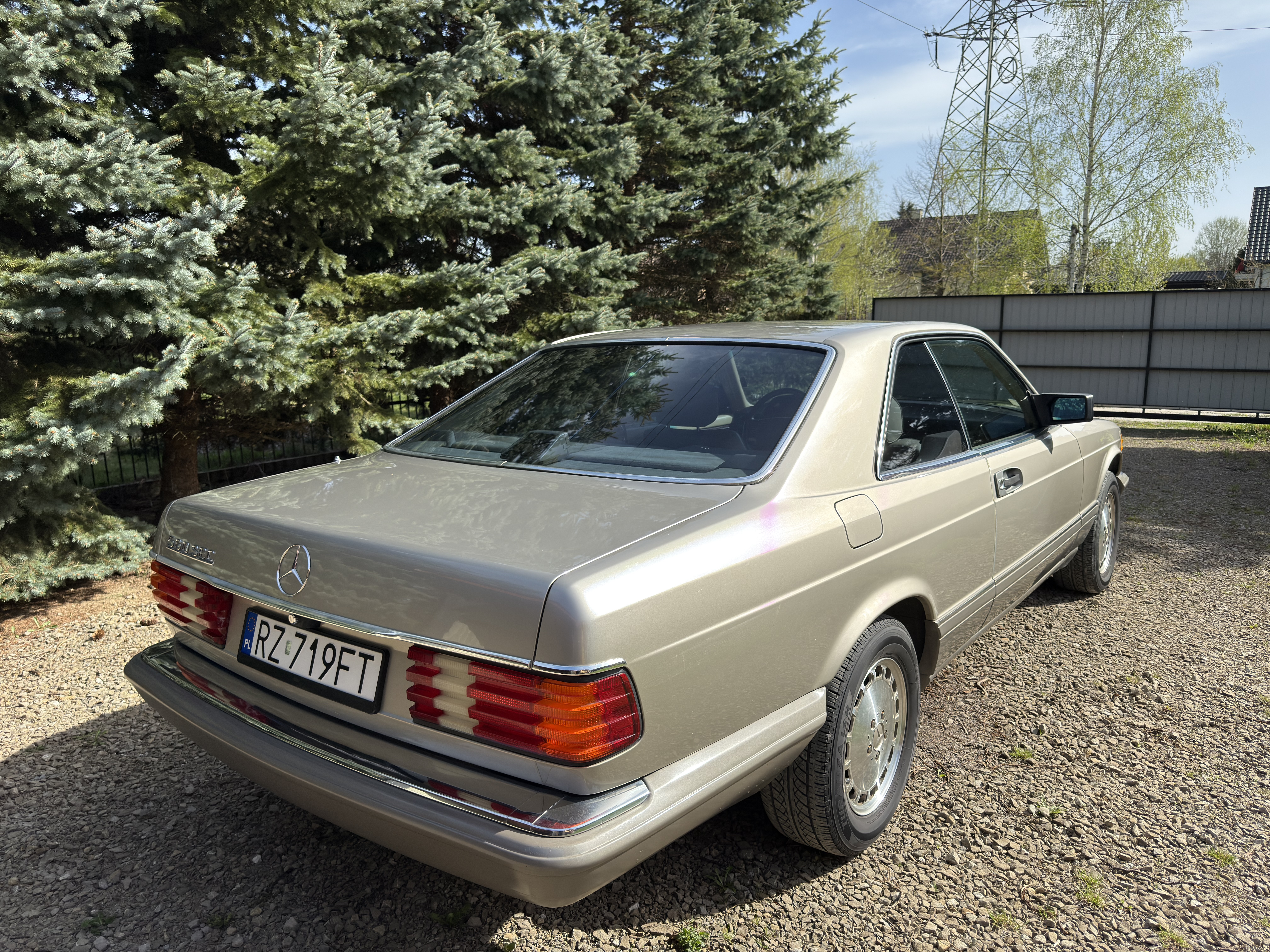 Mercedes-Benz 560SEC