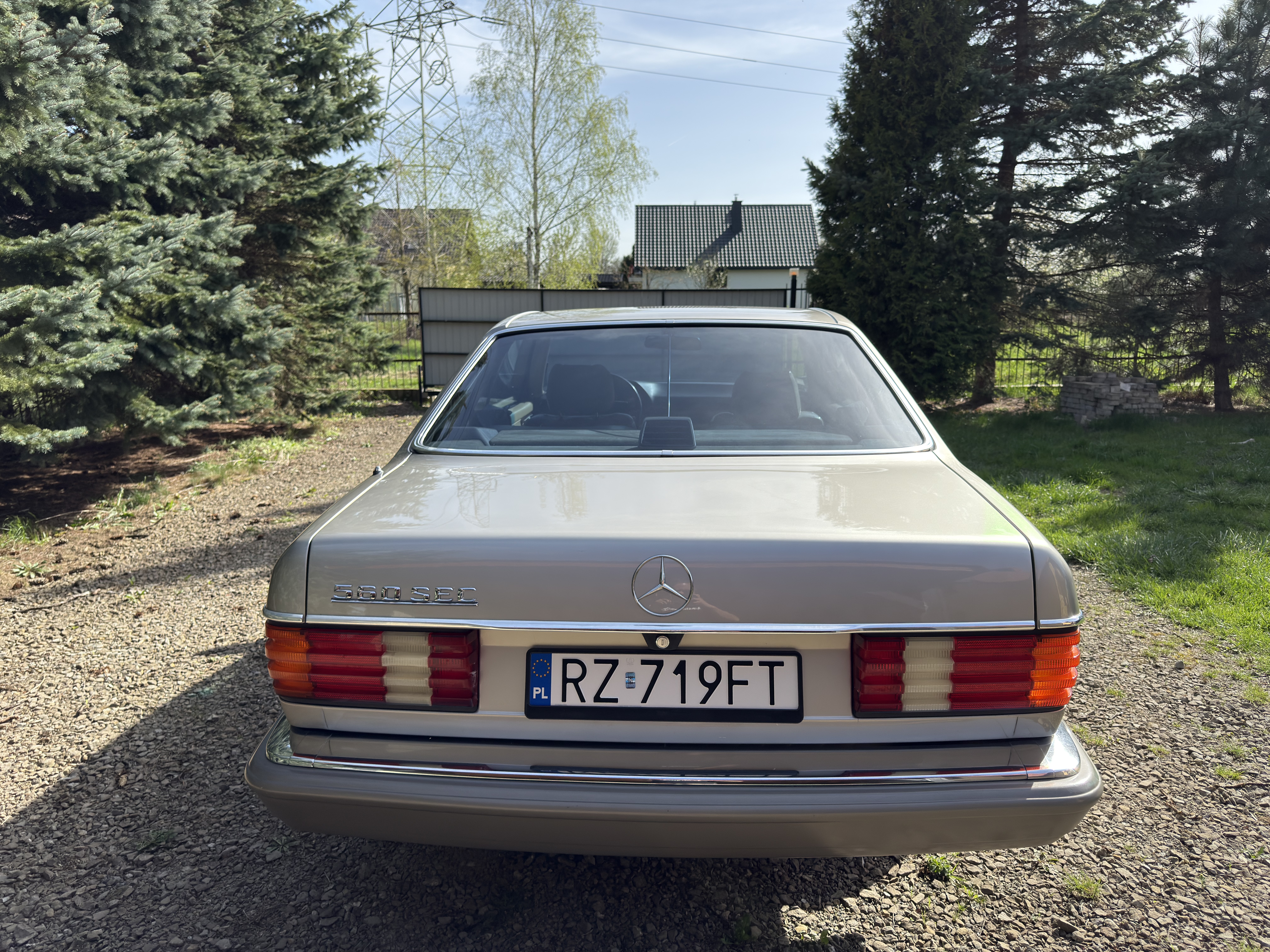 Mercedes-Benz 560SEC