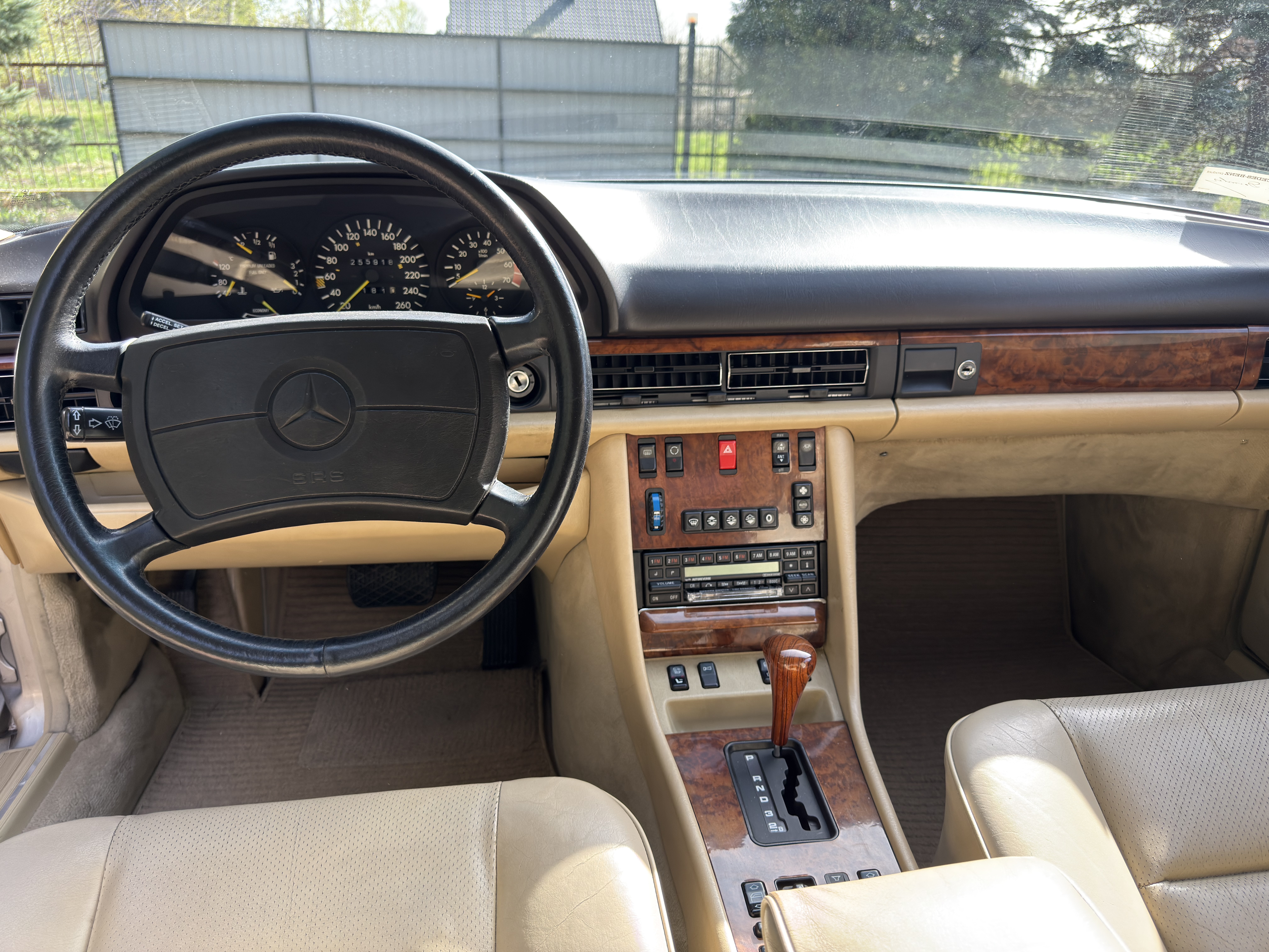 Mercedes-Benz 560SEC