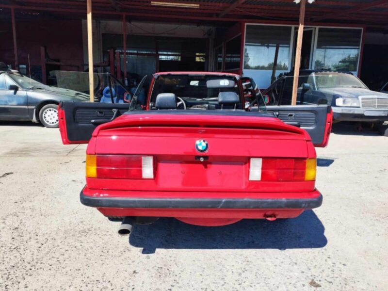 BMW E30 Cabrio 318i • 1987 •