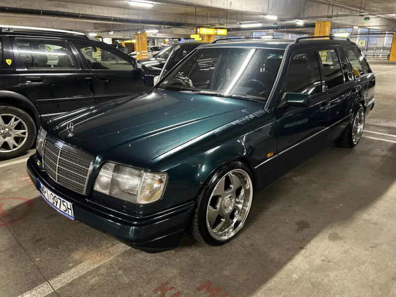 Sprzedam Mercedes S124 250D 1987 • Automat • 7 os