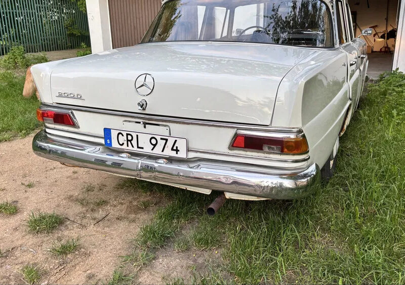 Mercedes 200D 1967 – Piękny klasyk!