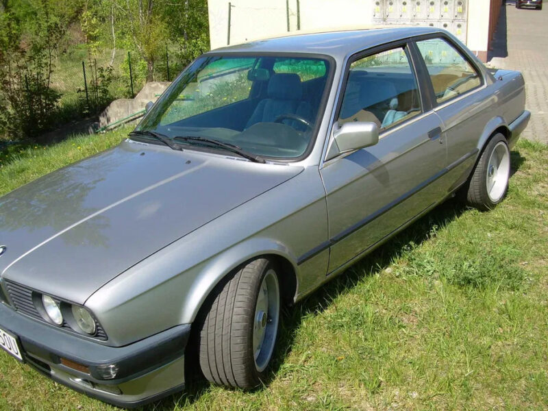 BMW 325i E30 coupe Recaro M20B25