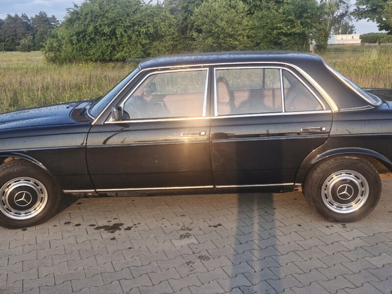 MERCEDES W123 2.0 D 1982 R