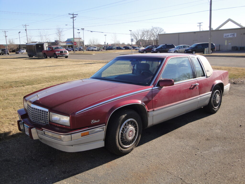 Cadillac Eldorado z lat 1986–1991 w wersji coupé – najkrótsza generacja modelu, znana z elektronicznych udoskonaleń.