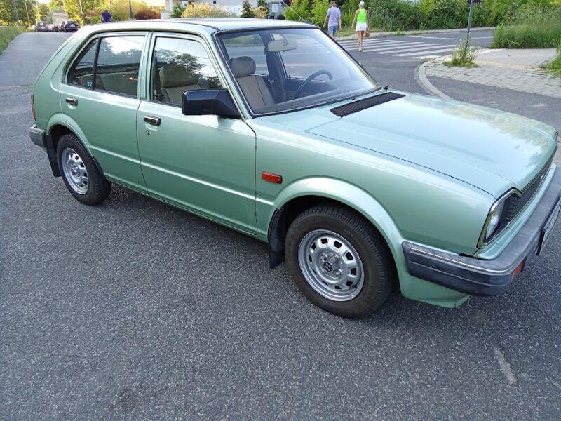 Sprzedam Honda Civic 1982, 1.3 60KM, 5-bieg, 5-drzwiowa