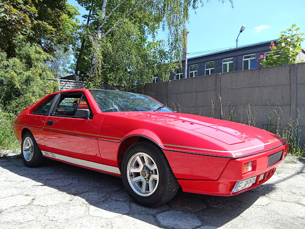 Lotus Excel 1984 2.2 180KM – 1 z 251 narrow-body