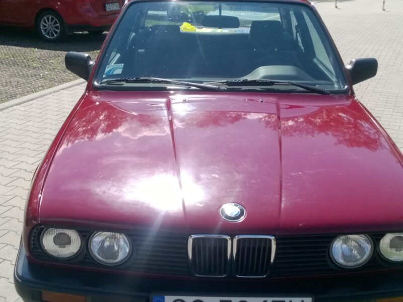 BMW E30 318i