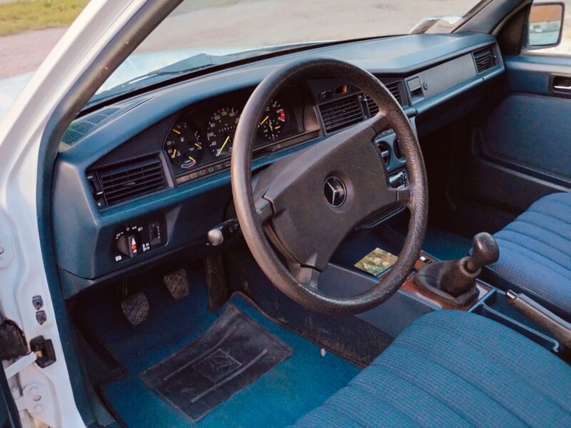 1988 Mercedes-Benz 190 w201 2,0 benzyna