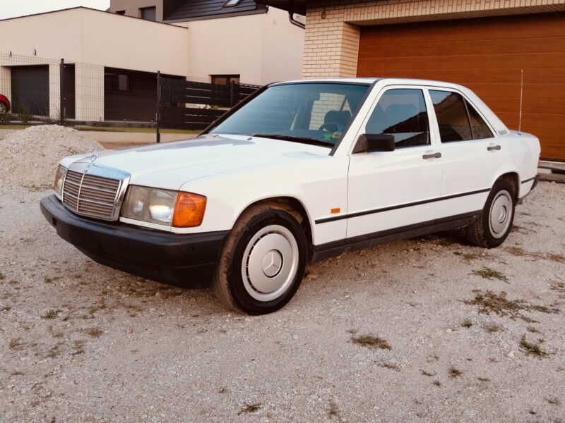 1988 Mercedes-Benz 190 w201 2,0 benzyna