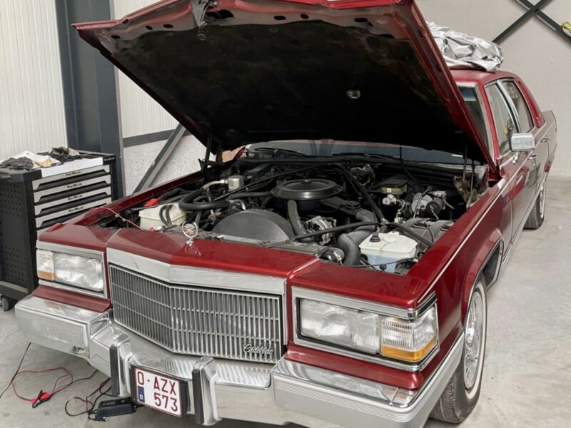 Cadillac Brougham 1992 5.0 V8 - oryginalny w kolekcjonerskim stanie