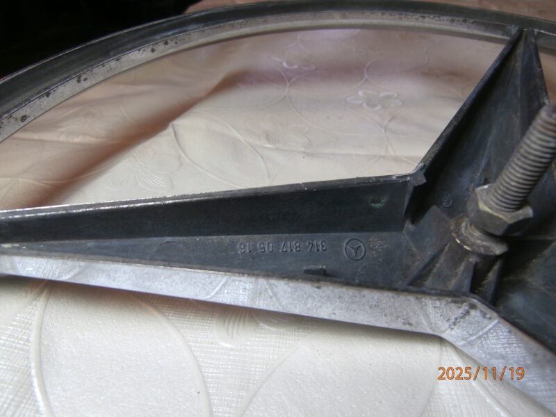 Gwiazda Mercedes 406,508.