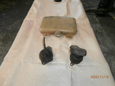 Pompka spryskiwacza plus zbiornik Mercedes 406,407,508,608.