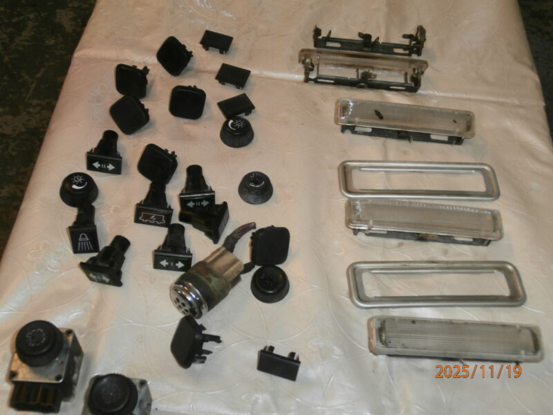 Kontrolka świecy żarowej, oświetlenie kabiny, kontrolki awaryjne .