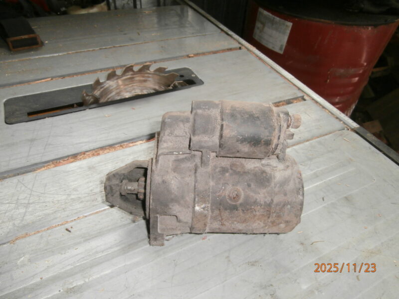 Rozrusznik Mercedes 407,508,608.