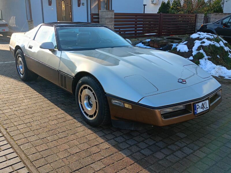 CHEVROLET CORVETTE C4 1986 r