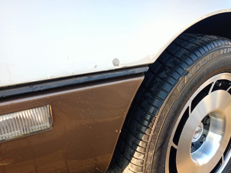 CHEVROLET CORVETTE C4 1986 r