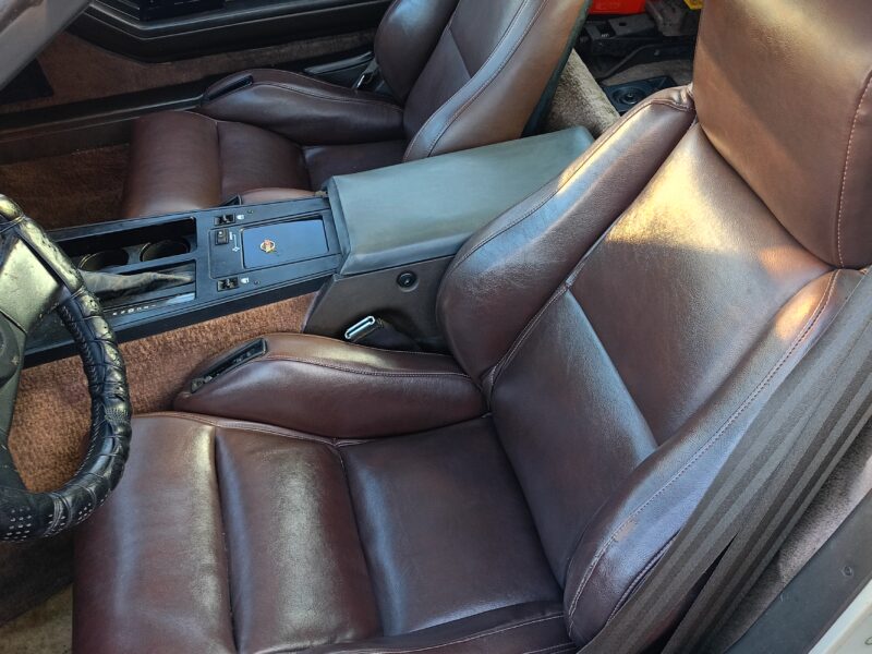 CHEVROLET CORVETTE C4 1986 r