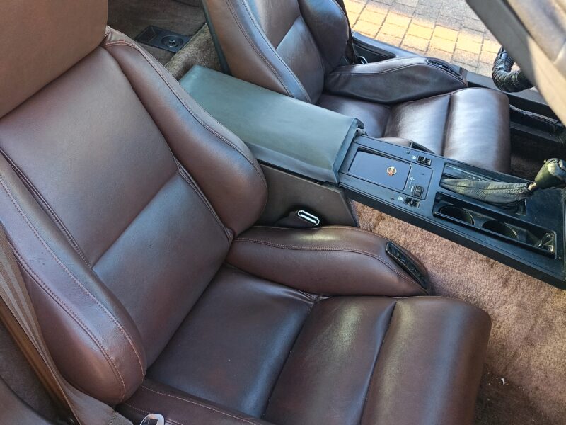 CHEVROLET CORVETTE C4 1986 r