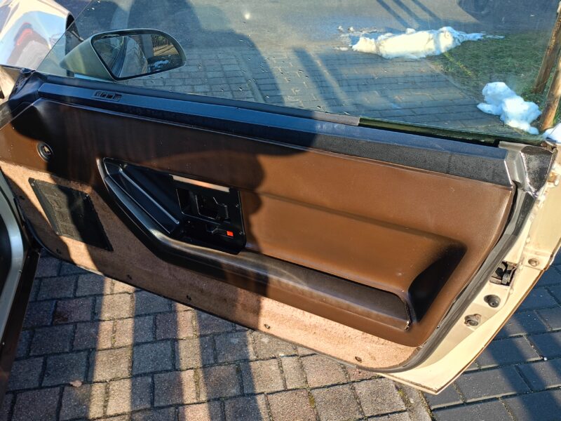 CHEVROLET CORVETTE C4 1986 r