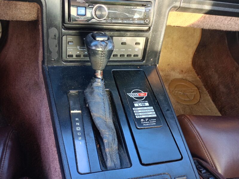 CHEVROLET CORVETTE C4 1986 r