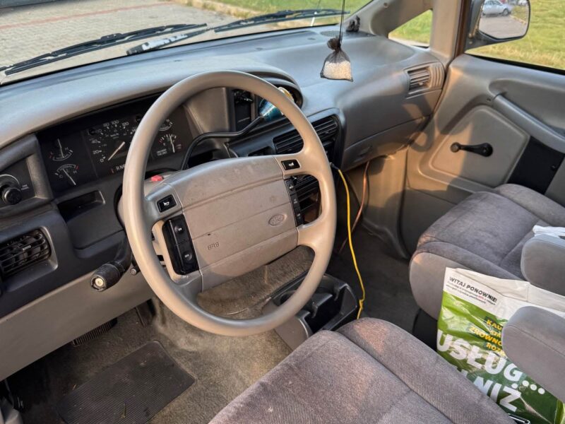 Ford Aerostar XL - 4.0 v6 - napęd RWD