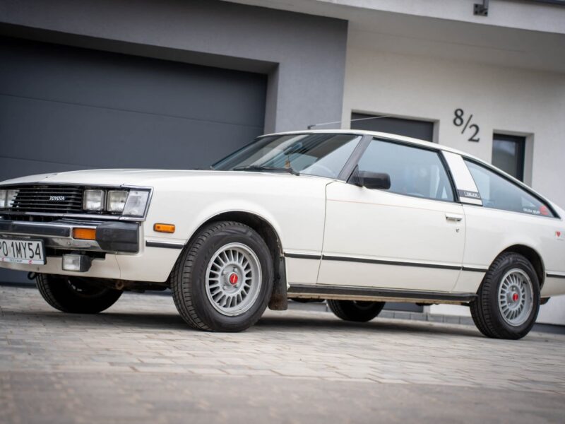 Toyota Celica 1981 – Japońska Klasyka w Stanie Kolekcjonerskim