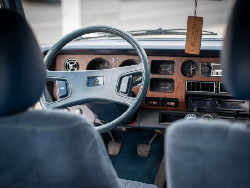 Toyota Celica 1981 – Japońska Klasyka w Stanie Kolekcjonerskim