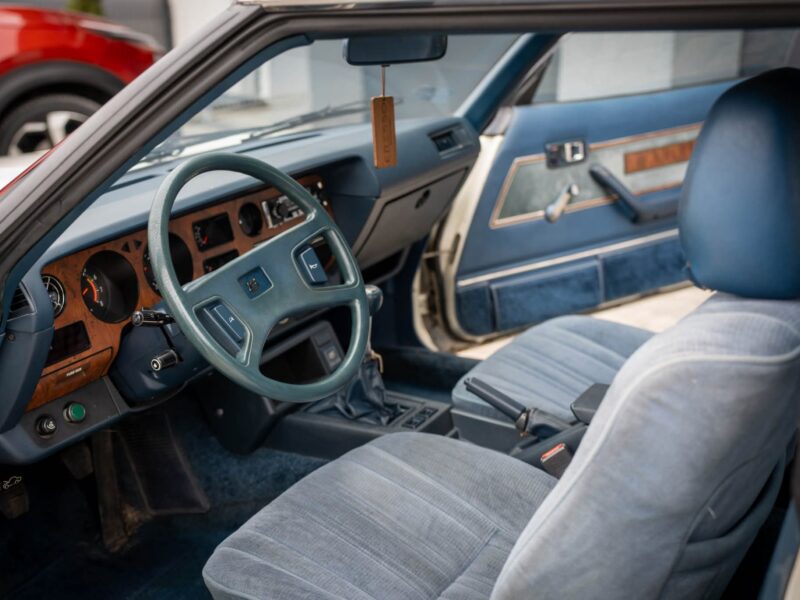 Toyota Celica 1981 – Japońska Klasyka w Stanie Kolekcjonerskim