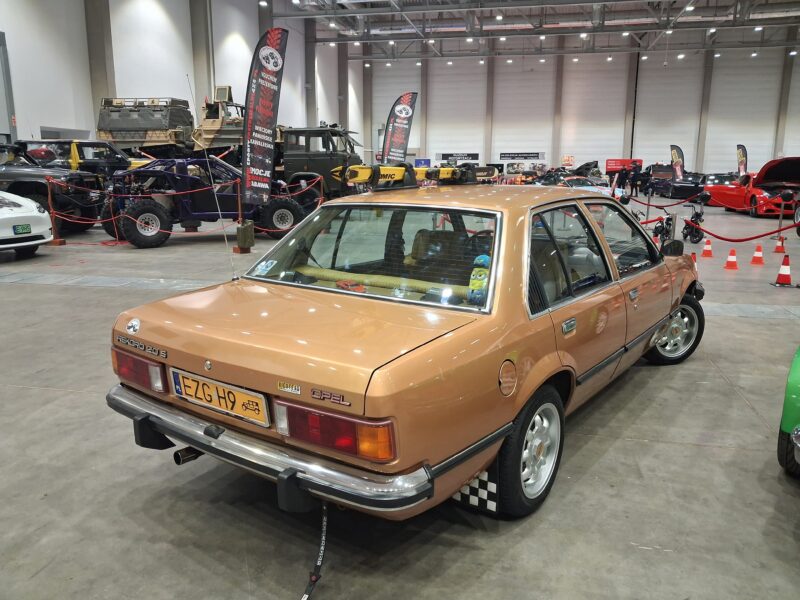 Opel rekord 1979rok 2.0s automat