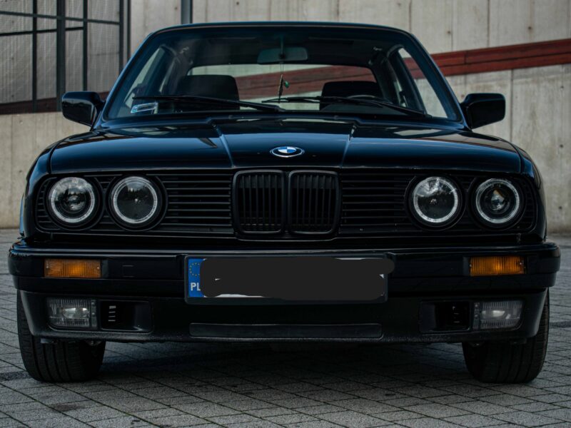 bmw e30 320i