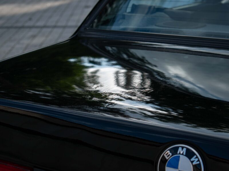 bmw e30 320i