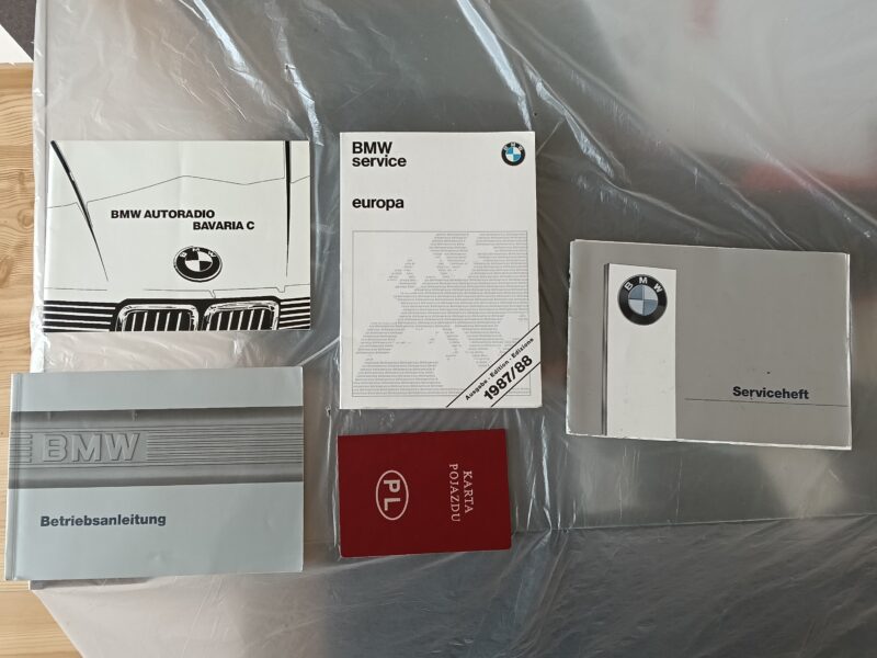 bmw e30 320i