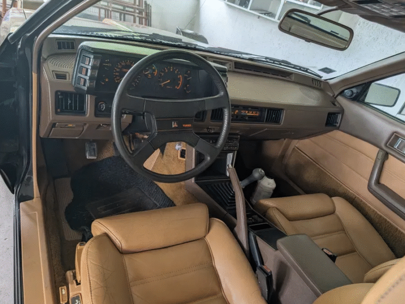 Mitsubishi Starion Turbo 2.0 z 1983 roku europejska wersja