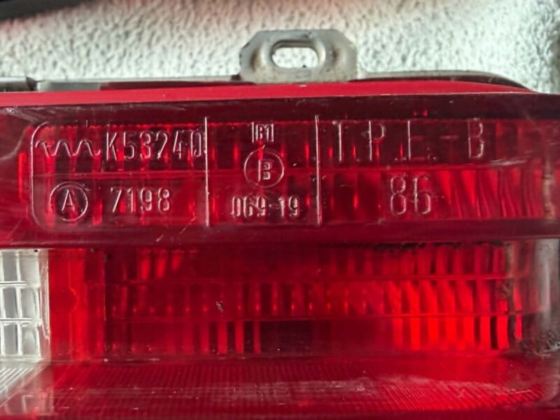 Mercedes w123 dwie lampy tylne